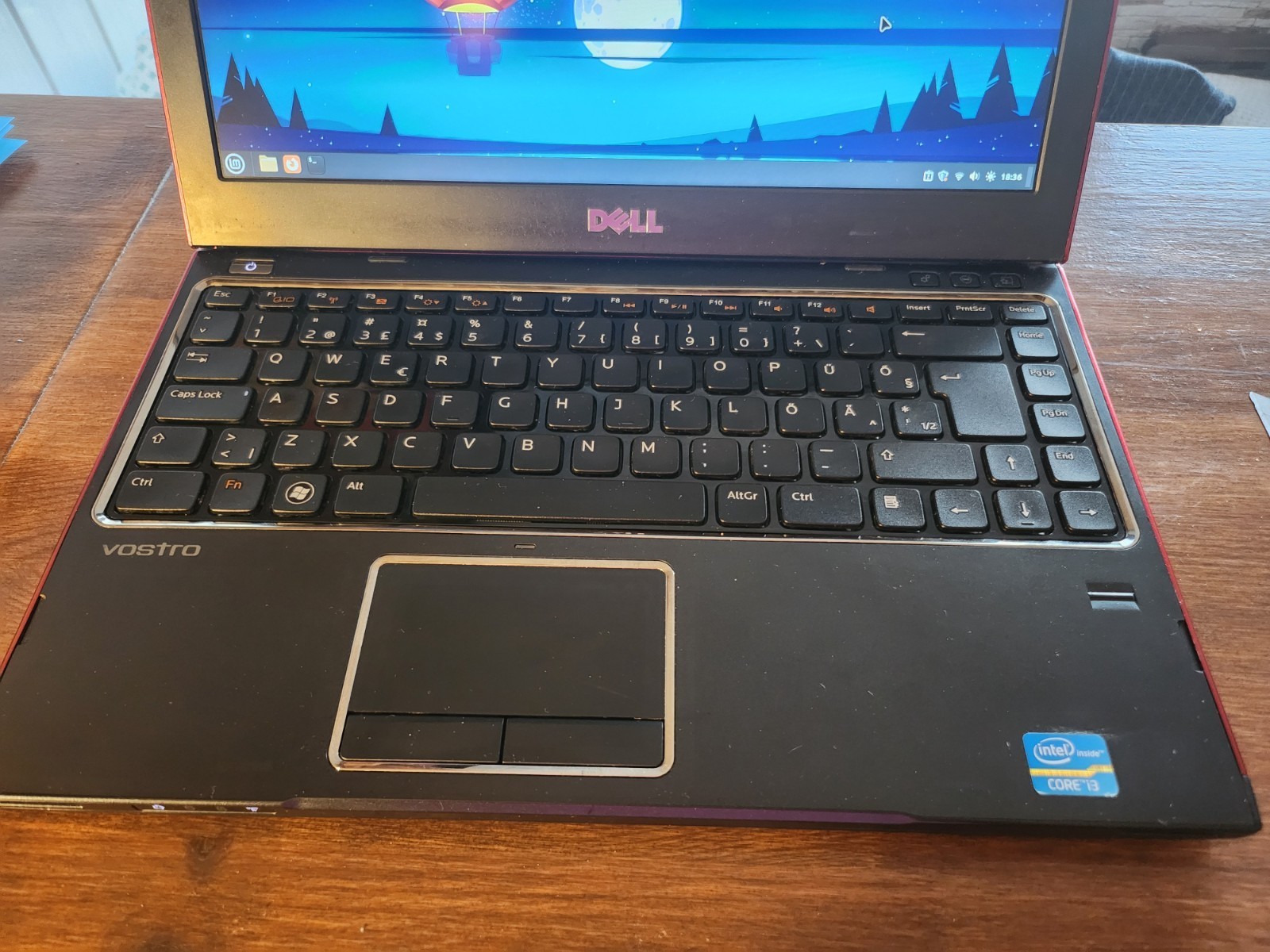 Dell Vostro V131 / Intel i3-2330M / 4GB RAM / 128GB SSD