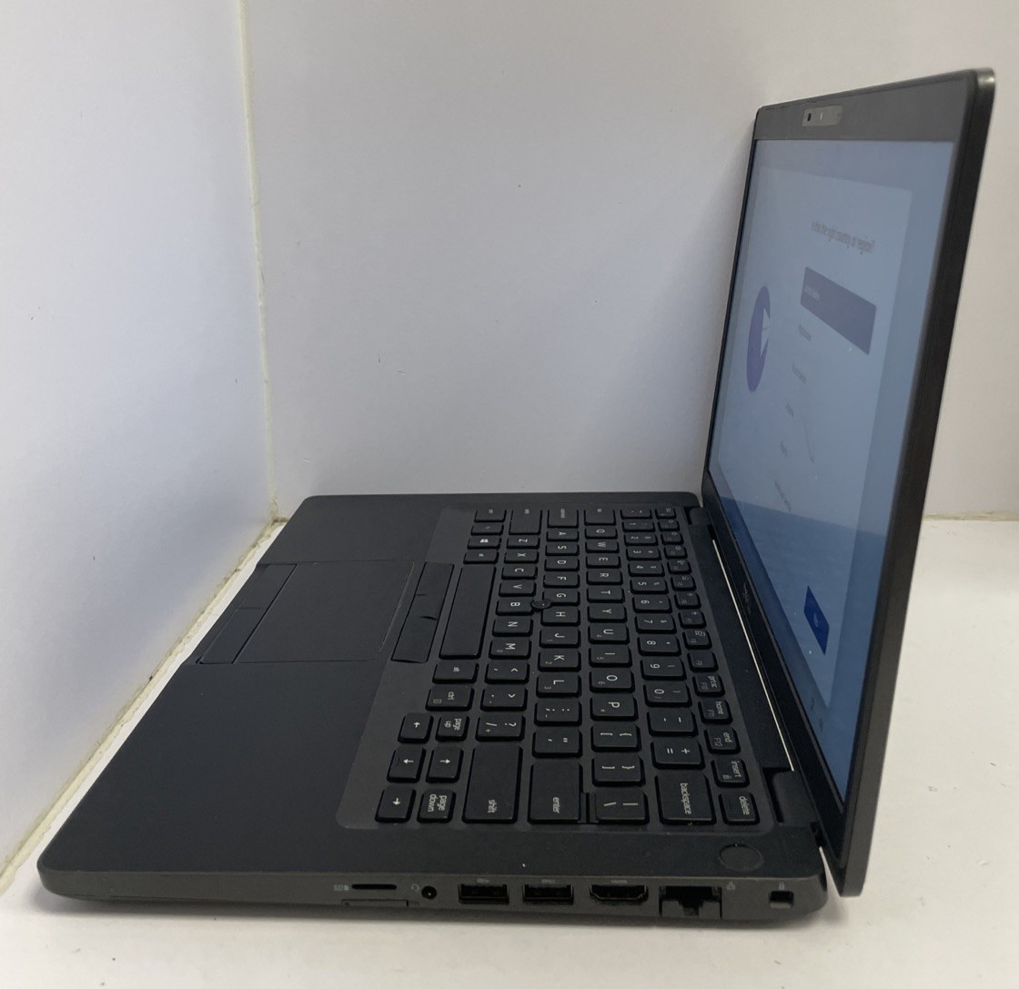 Dell Latitude 5400 Laptop P98G With Charger and Case