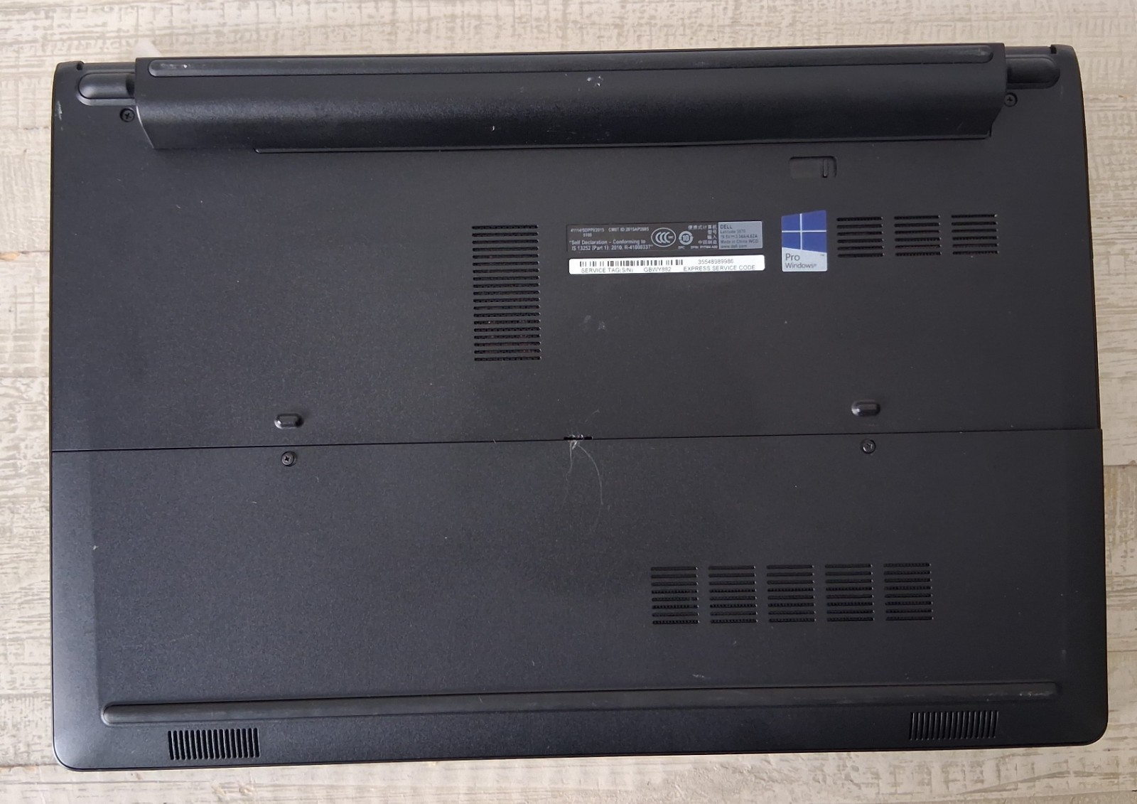 Dell Latitude 3570 Intel Core i5-6200U 2.30GHz 8GB RAM No HDD