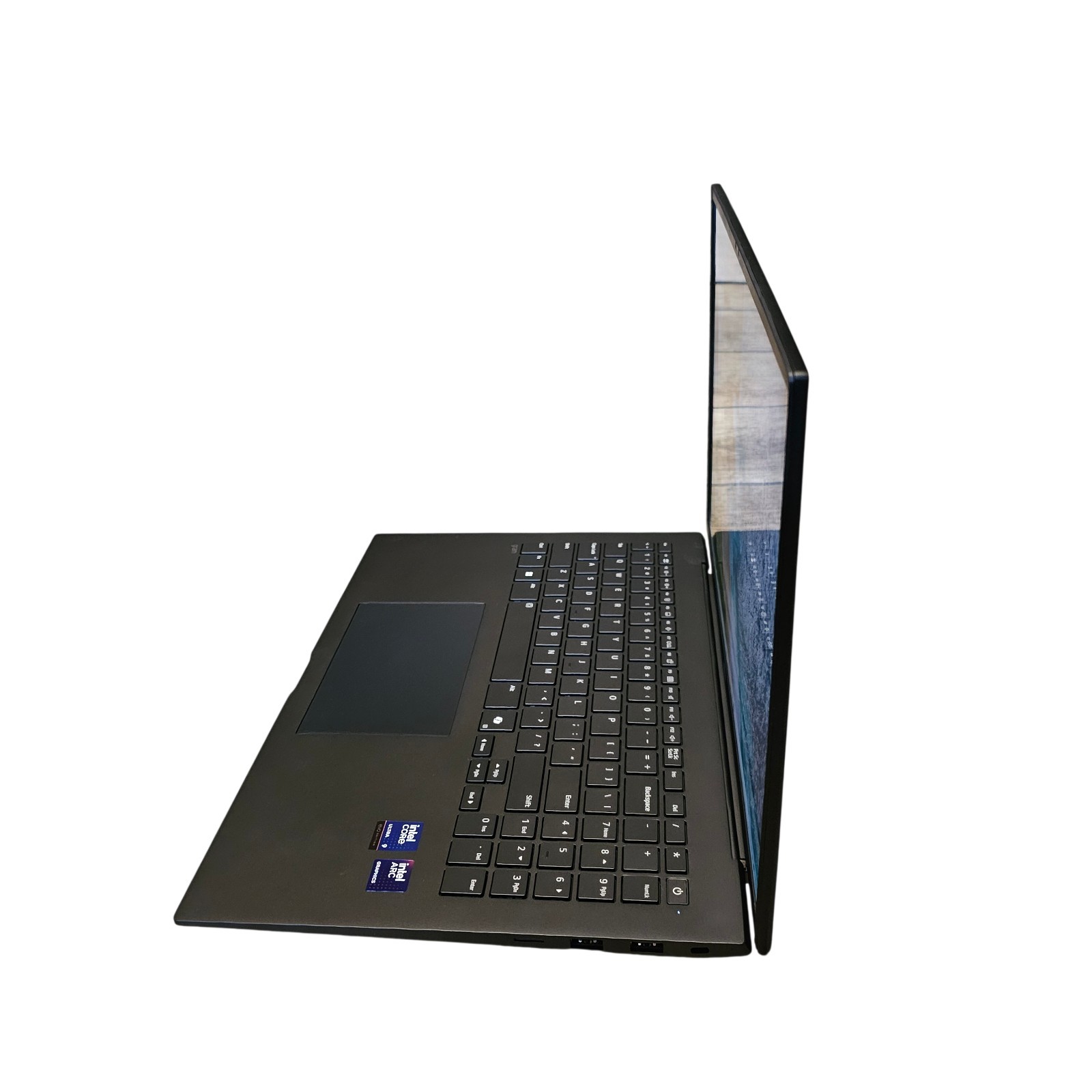LG Gram 16 16Z90TL-H.AUB9U1 Touch Laptop Ultra 9 288V 32GB – 2TB – Open Box