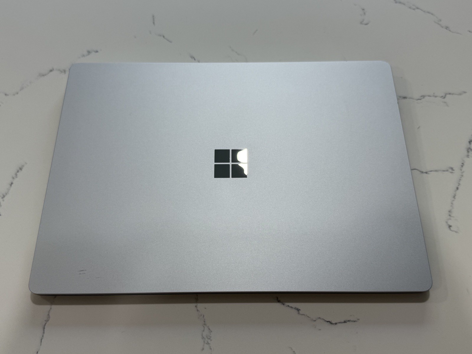 Microsoft Surface Laptop 3 1867 13.5″ Intel i5 10th Gen | 256GB SSD, 8GB RAM