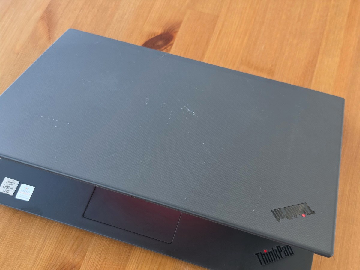 Lenovo ThinkPad P1 Gen 3 i9-10885H 16GB 15″ 4K HDR 3840×2160 OLED NVIDIA T2000