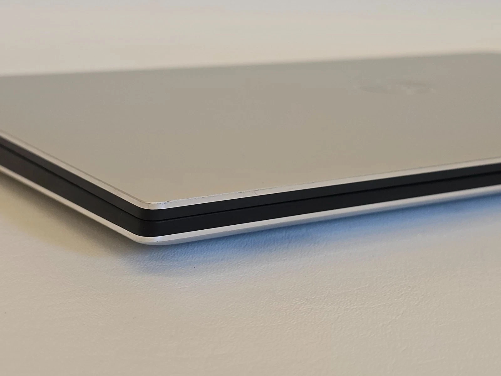 Dell Precision 5540 15.6″ FHD i9-9880H 32GB RAM 1TB NVMe NVIDIA T2000 Win 11 Pro