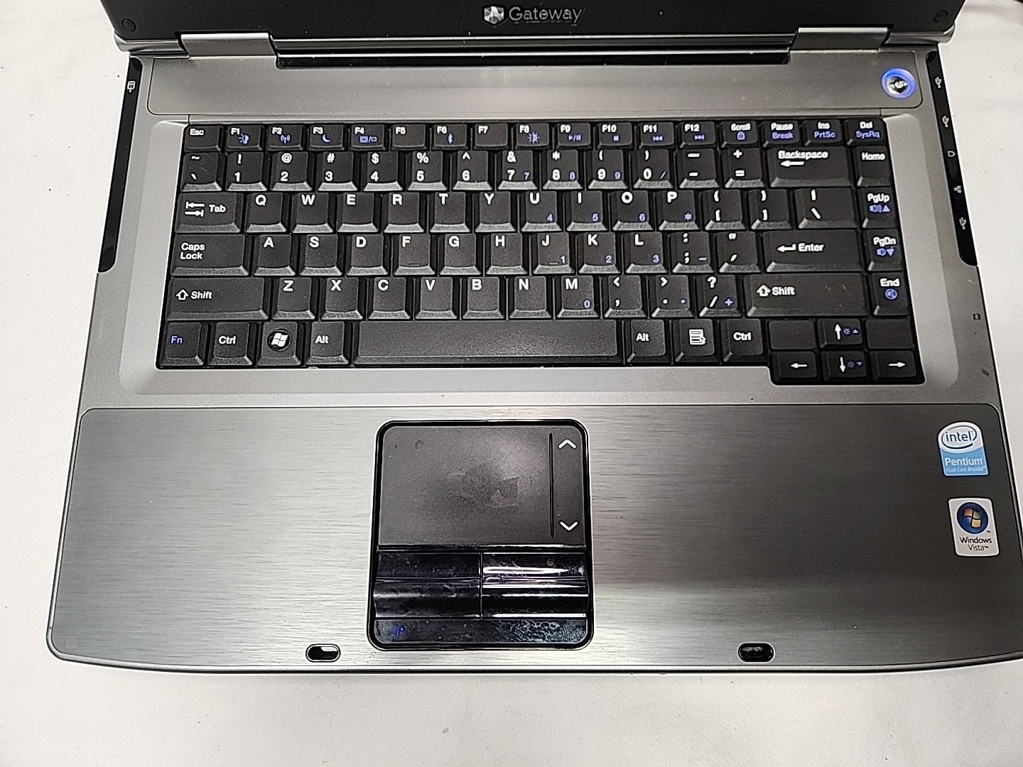 Gateway MA7 MT6705 Intel Core 2 T5500 1.66GHz/2GB RAM/160GB HDD/15.4″ Win Xp