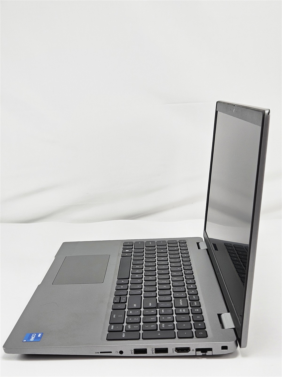 Dell Latitude 5530 P104F 15.6″ 16GB 256GB SSD Intel Core i5-1245U