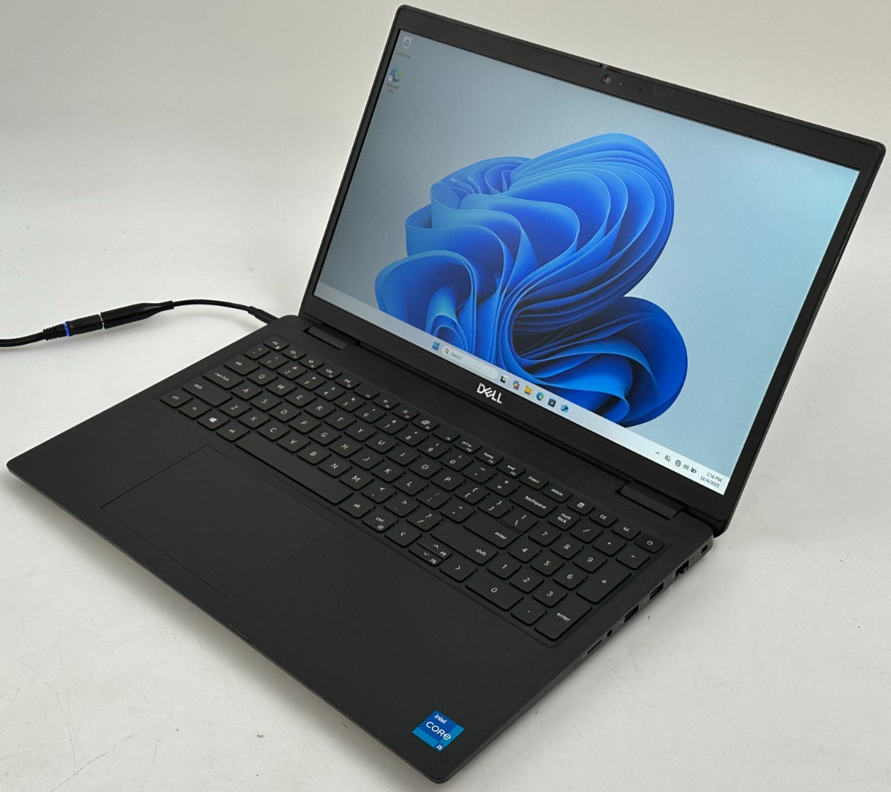DELL LATITUDE 3520 LAPTOP CORE i5-1135u @ 2.40Ghz 16GB RAM 588GB SSD (lp616)