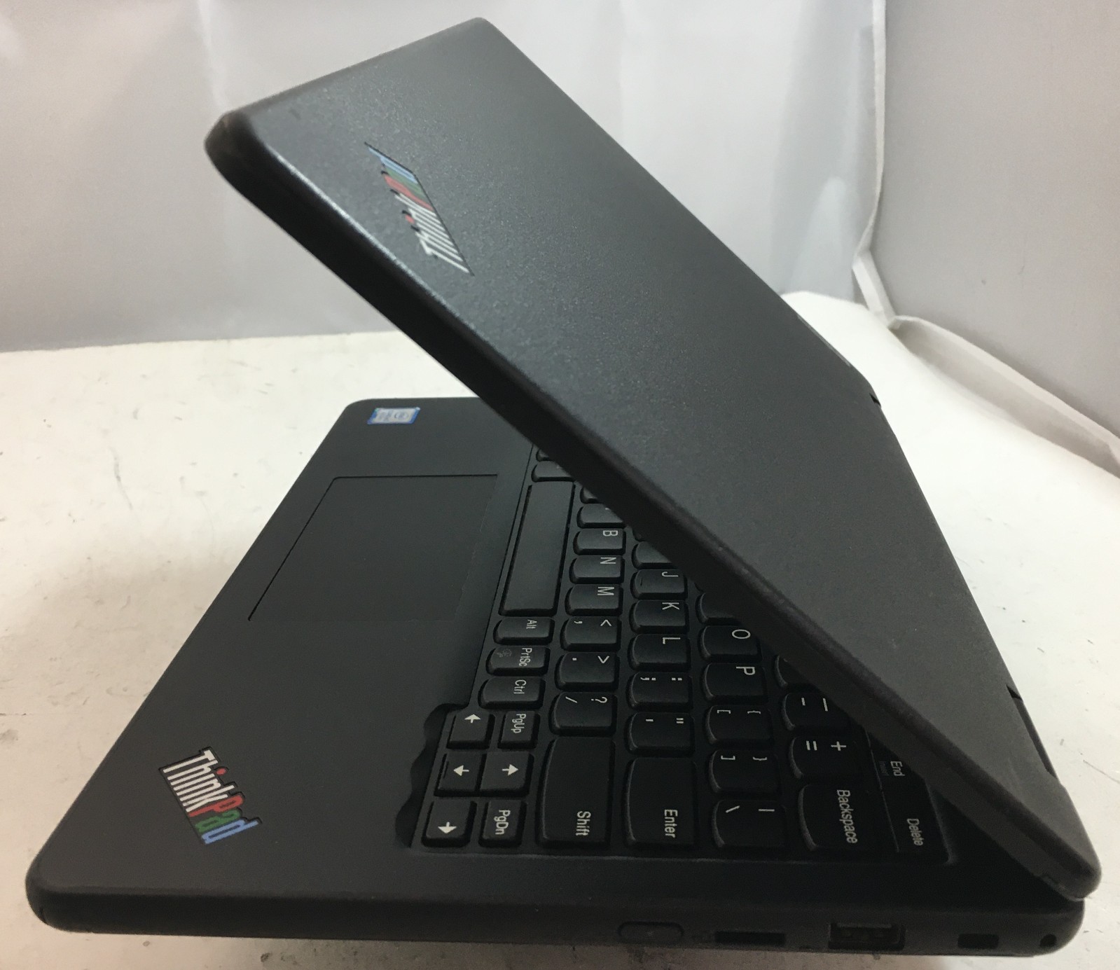 Lenovo ThinkPad 11e Yoga Gen 6 Touchscreen M3-8100Y 1.10GHz 8GB 256GB SSD Win 11