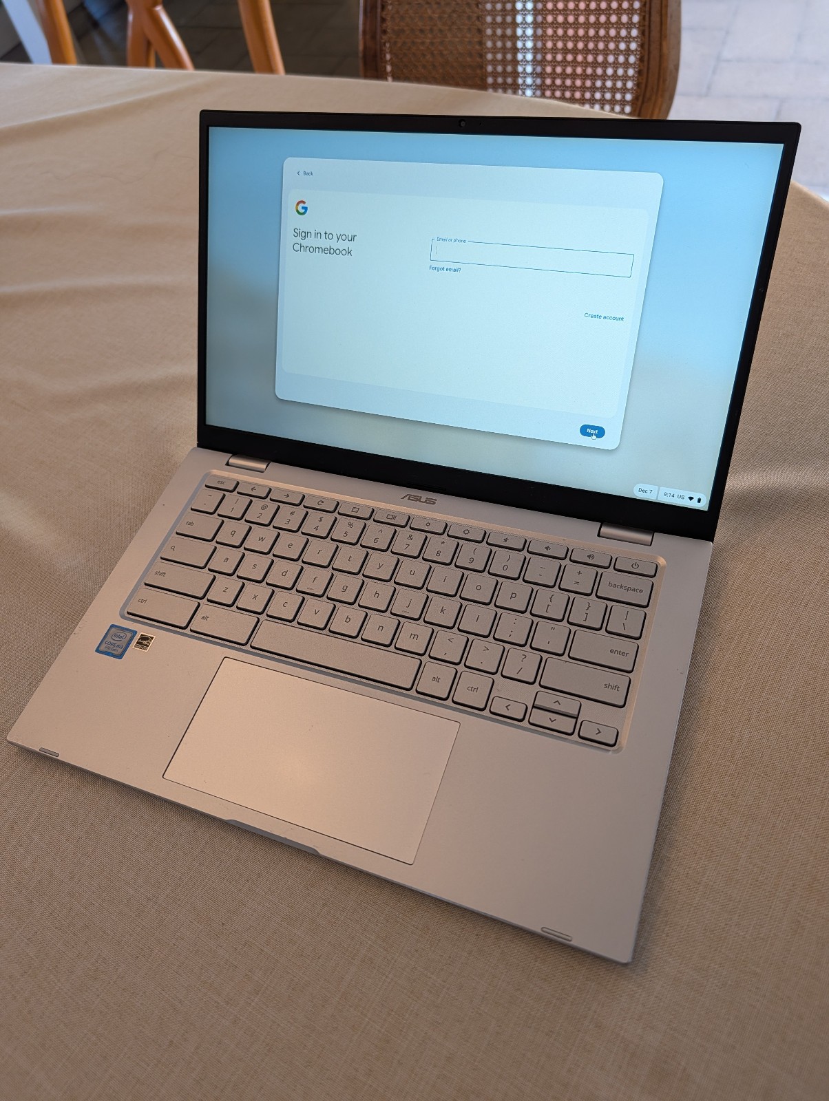 ASUS Chromebook 14” (64GB eMMC Intel Core M3-8100Y 8GB RAM) Laptop – Silver…