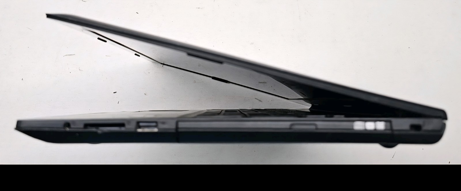 Lenovo 15 AMD A10 3.5GHz Black Laptop (INCOMPLETE/PARTS ONLY)