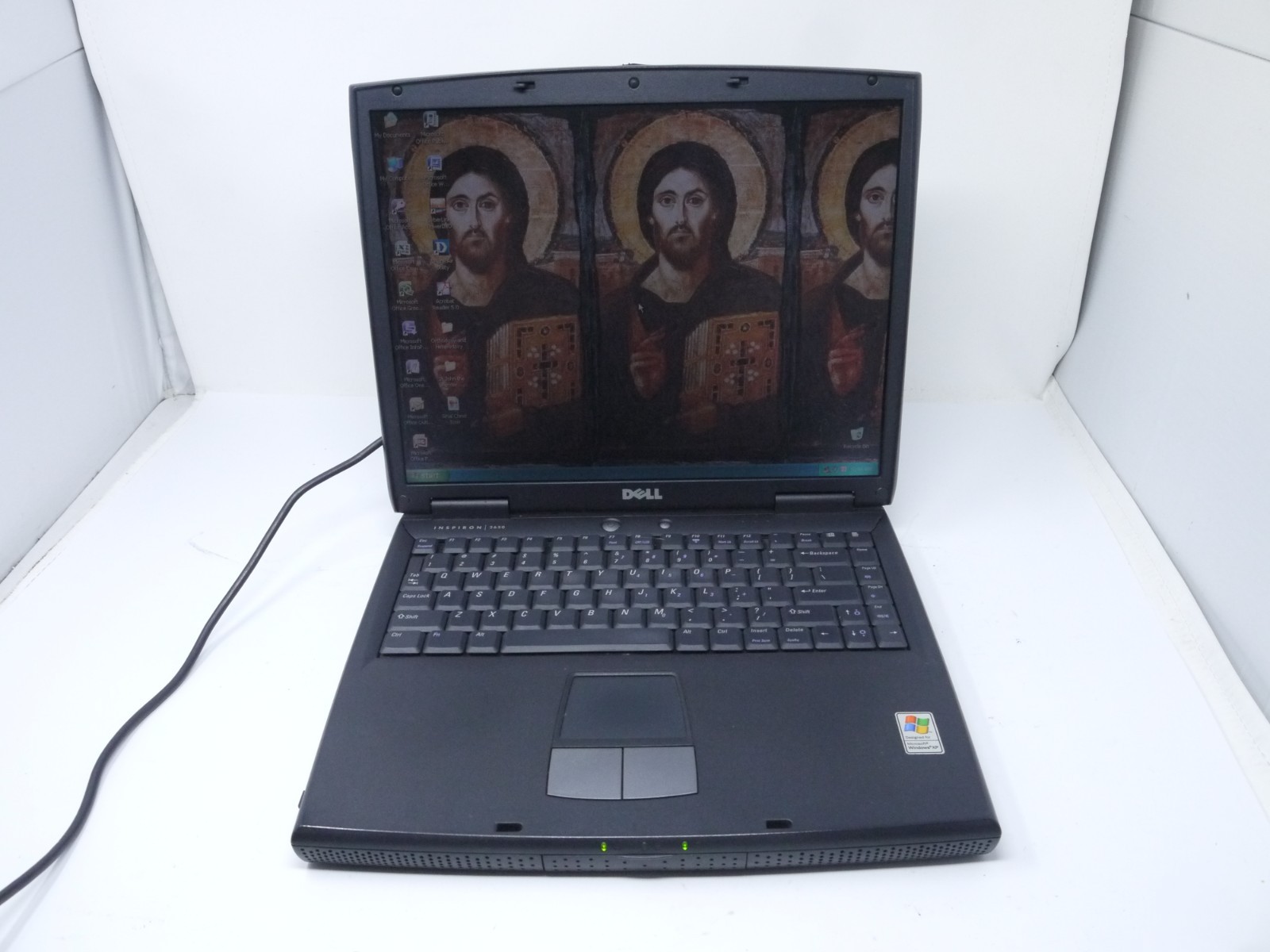 Dell Inspiron 2650 14″ Vintage Laptop – Pentium 4 / 512MB / 60GB – Dead Batery