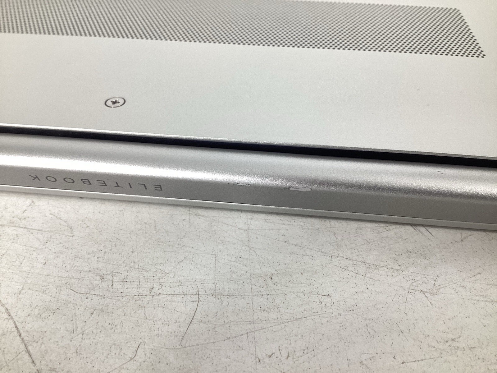 HP EliteBook 840 G6 14″ (i7-8665U @1.90GHz, 8GB RAM 256GB NVMe No OS) No AC