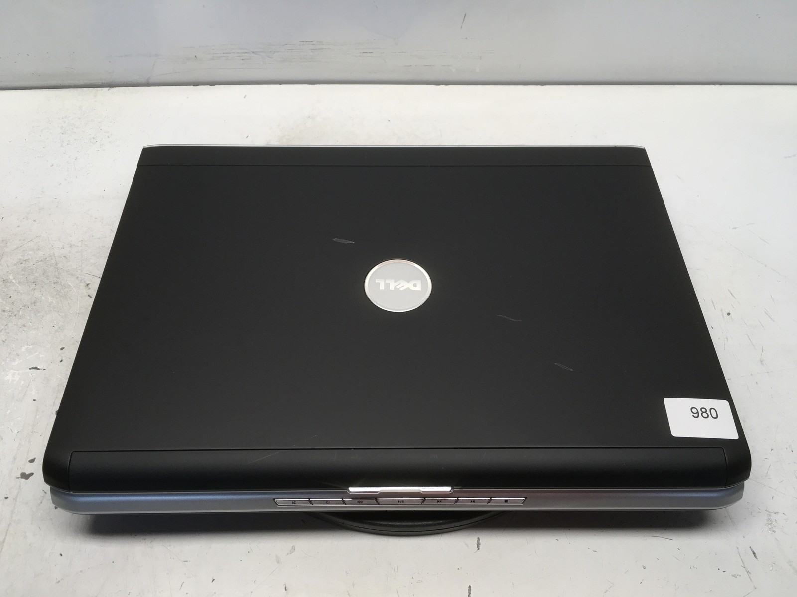 Dell Inspiron 1720 Intel Core 2 Duo 06FD 1.5GHz 4 GB NO HDD No Batt