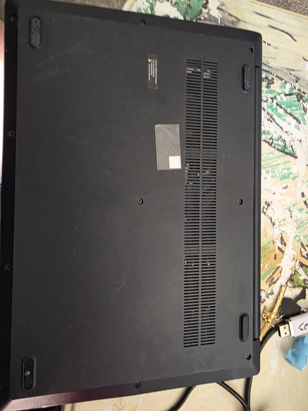Lenovo ThinkPad E580 15.6″ Laptop Intel Core i5-8th Gen PARTS ONLY AS IS READ