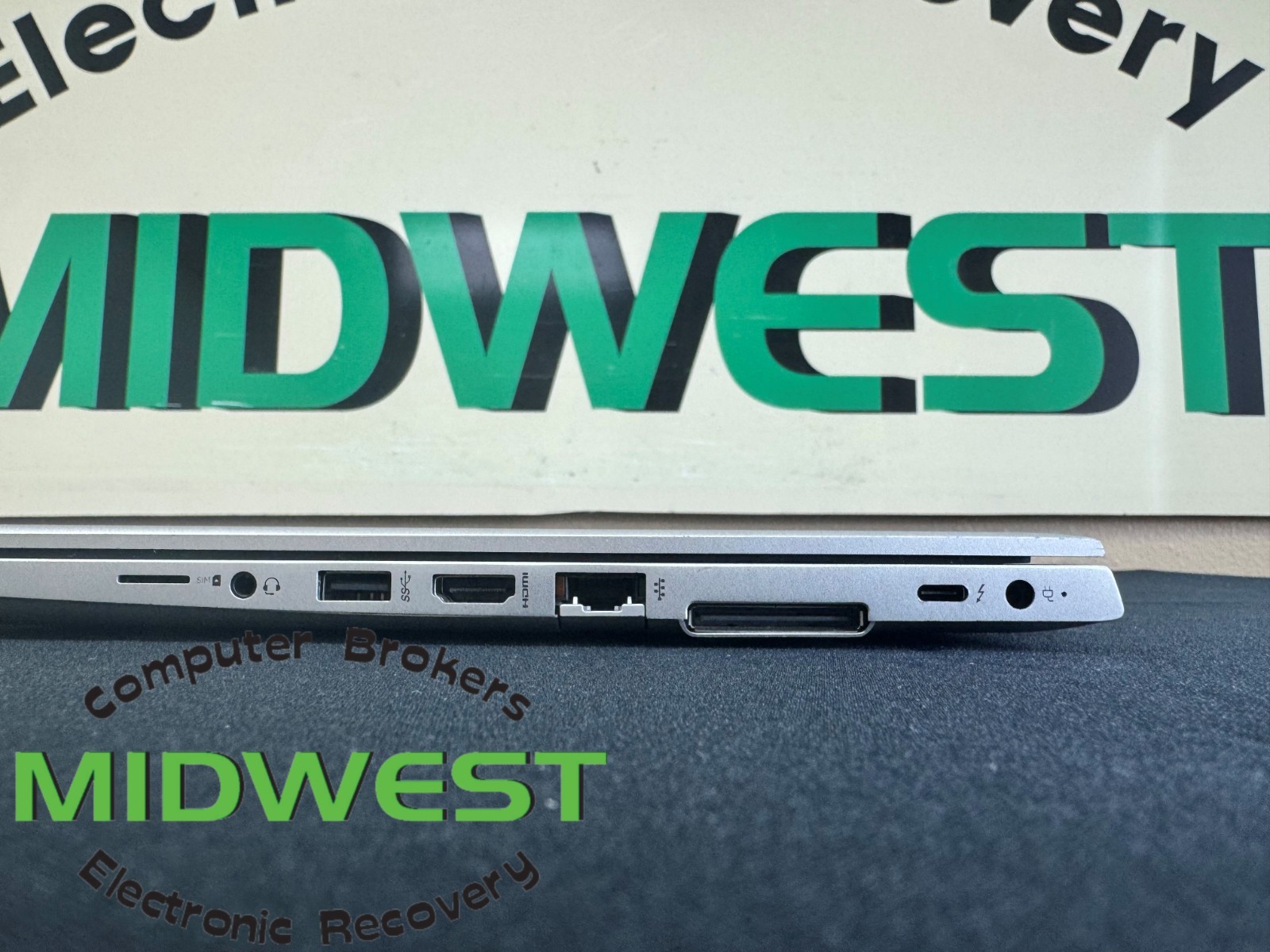 HP EliteBook 840 G6 i5-8365U 1.6GHz 8GB RAM (NO OS/HDD/SSD)
