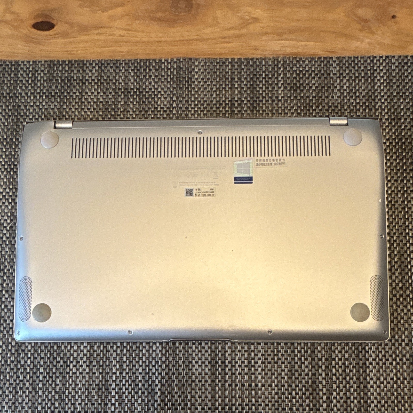 ASUS ZenBook 14 UX425JA 14” i7-10810U 32GB RAM 512GB SSD Windows 10 Laptop（03）
