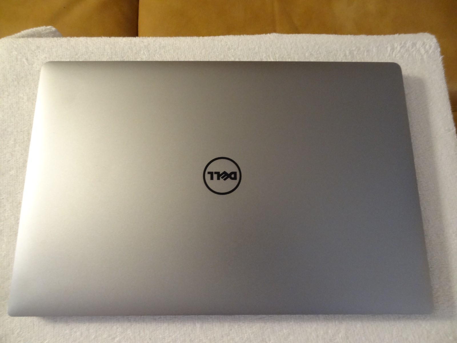 Dell XPS 15 P56F Laptop Computer -15.6″Screen – Windows 10 – Intel i5 – 8GB RAM