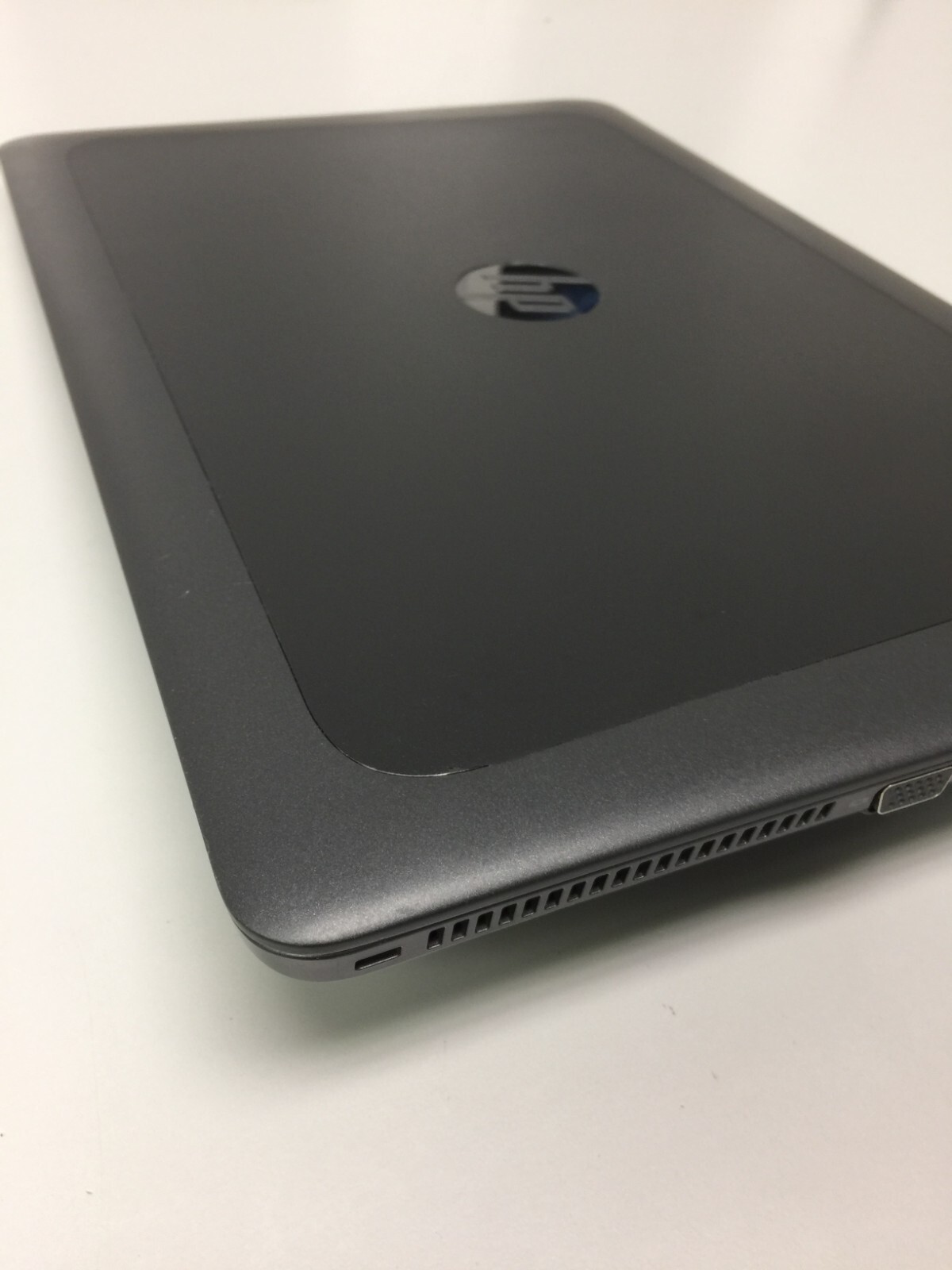 HP ZBook 15u G3 – 15.6″ Core i7 6th gen 2.60GHz 8GB RAM 256 GB SSD WIN 11 PRO