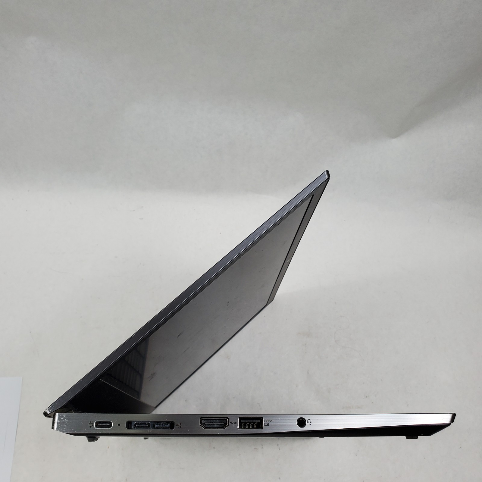 Lenovo ThinkPad T14s Gen 2 AMD Ryzen 5 PRO 5650U 8GB RAM 256GB SSD NO OS