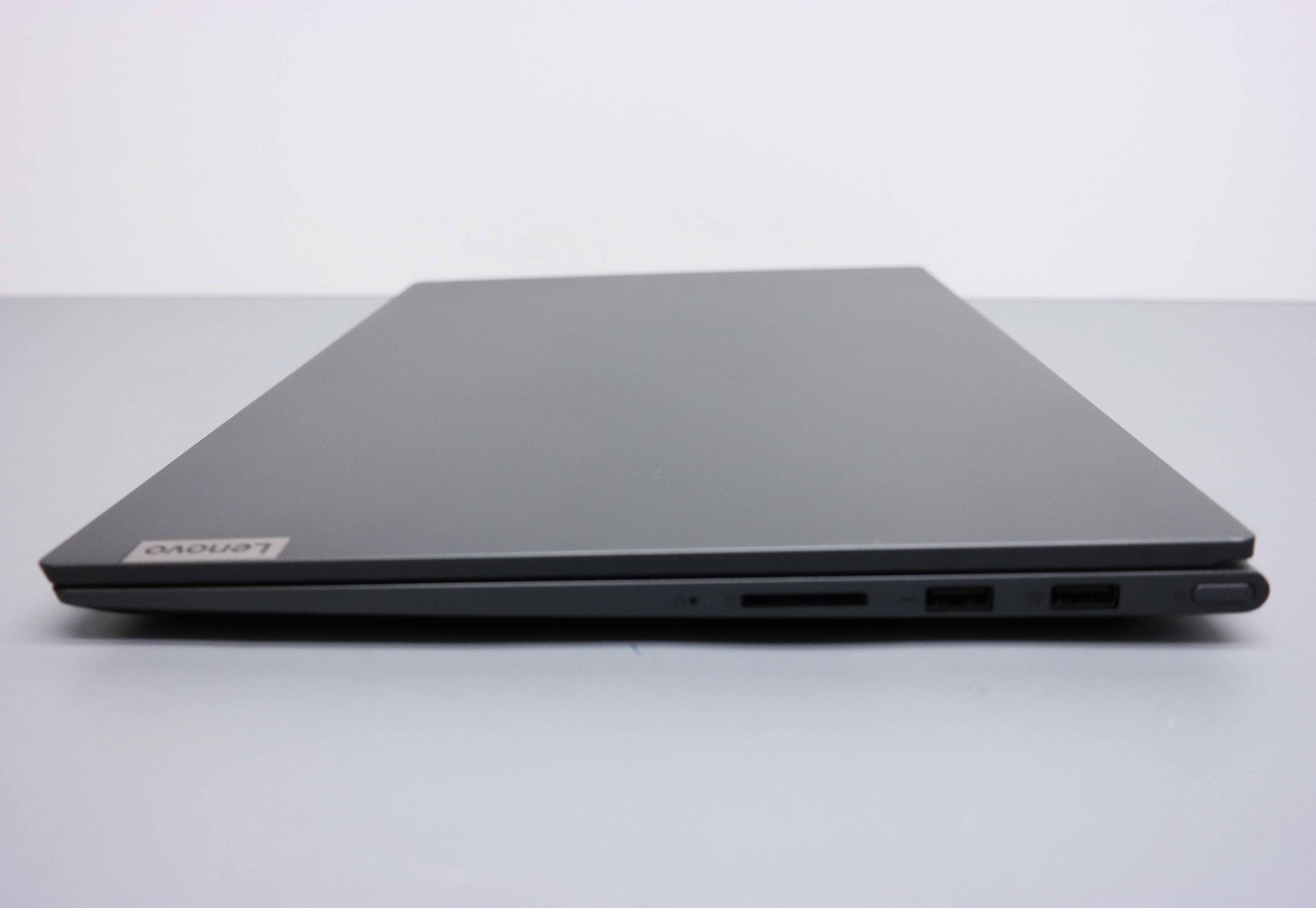 Lenovo Slim 7i 16″ Intel Core i7-12700H 16GB RAM 1TB SSD