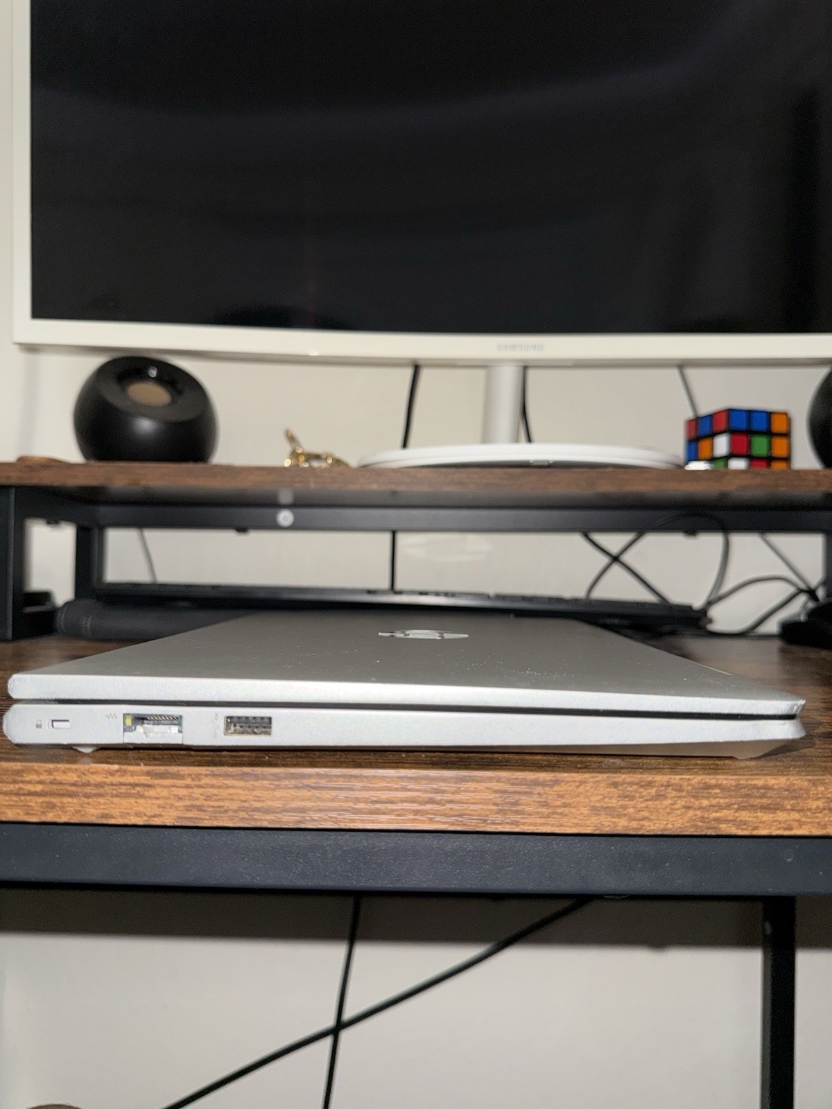 HP ProBook 440 G8 14″ | Intel i5-1135G7 | 16GB RAM | 256GB SSD | Windows 11 Pro
