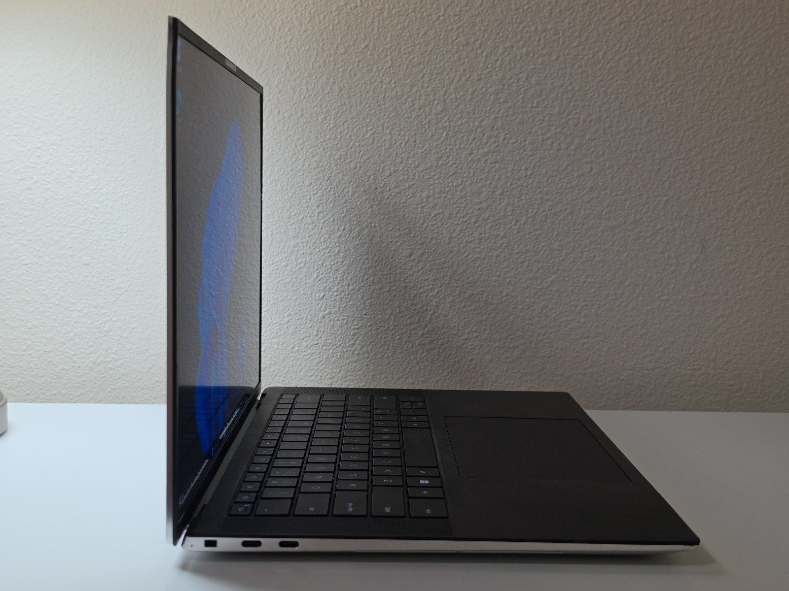 Dell XPS 15 9520 Gaming Laptop i7-12700H RTX 3050 Ti 8GB/512GB READ DESCRIPTION