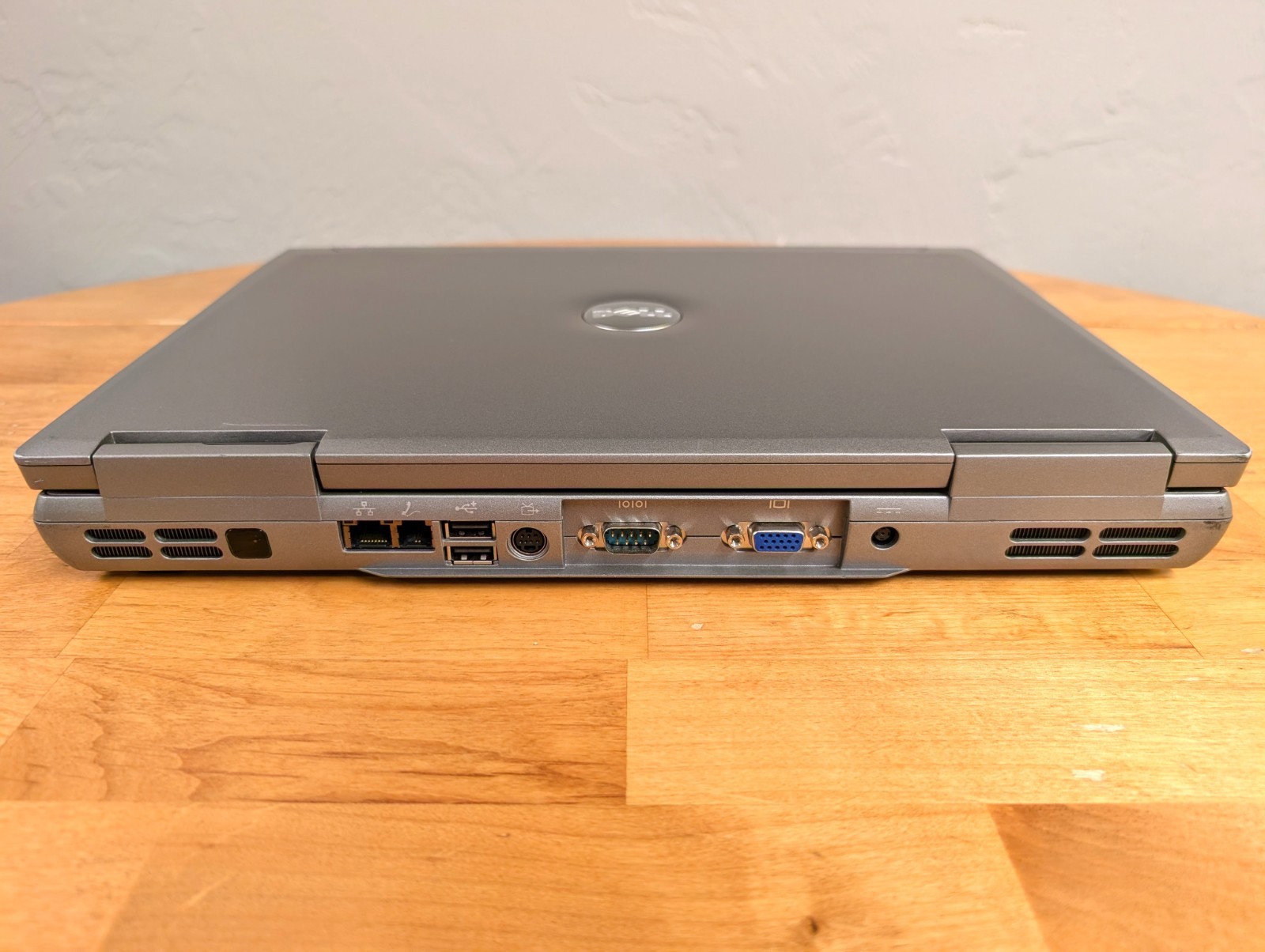 Dell Latitude D810 Pentium M 2.13Ghz 2GB 60GB Windows XP Pro – Complete