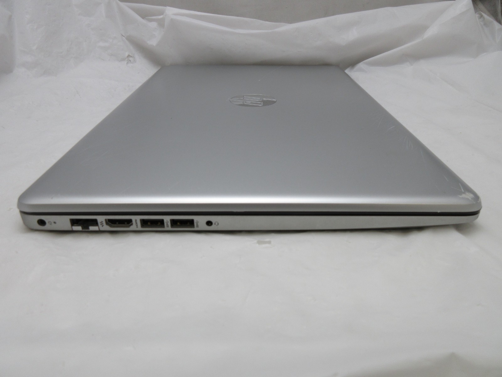 HP Pavilion 17-BY3051CL 17.3″ : i5-1035G1 1.0GHz : 8GB RAM : 256GB SSD : Grade C