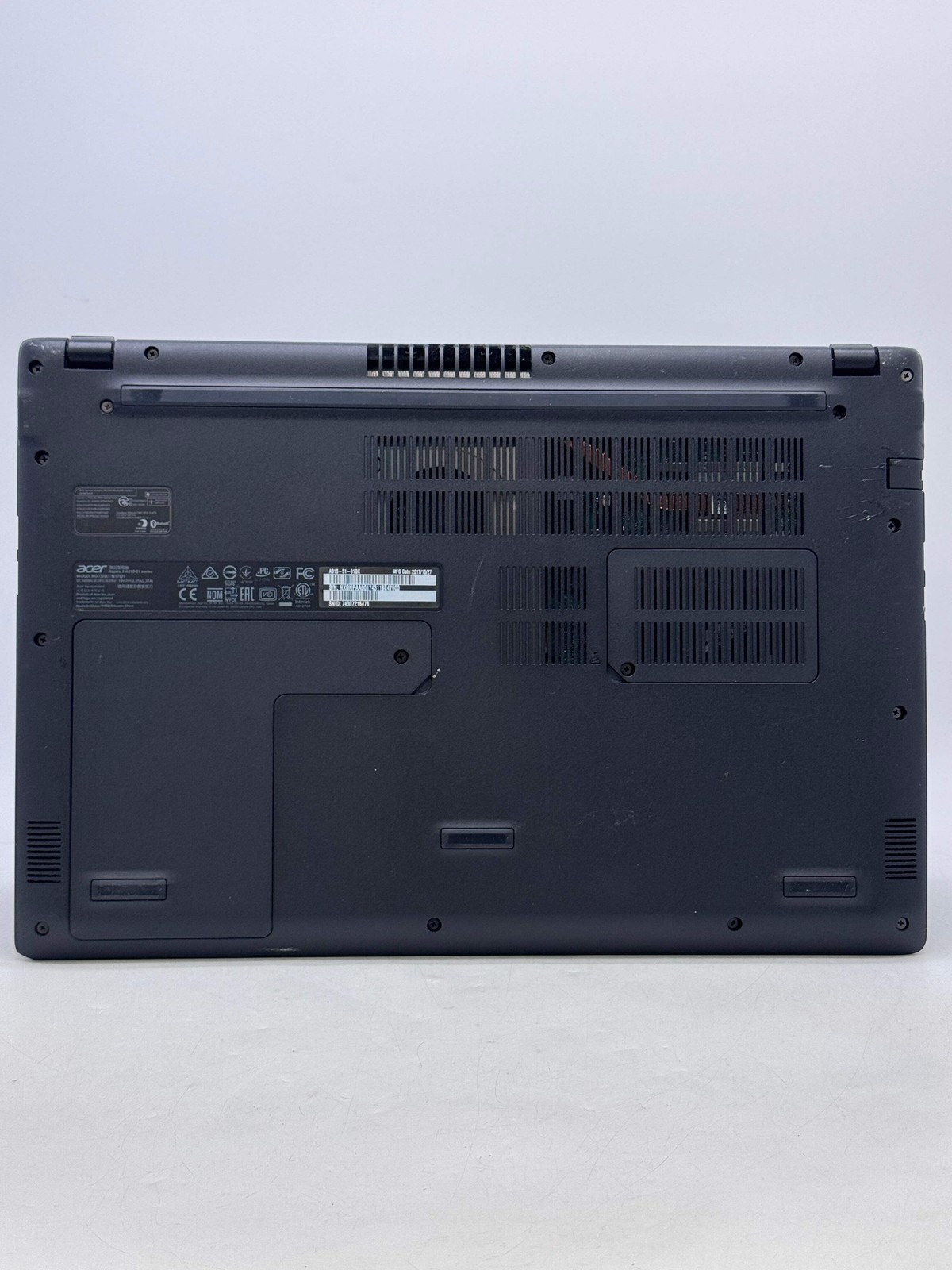Acer Aspire 3 A315-51 Core i3 7th Gen 4GB RAM 1TB HDD 15.6″ Black For Parts