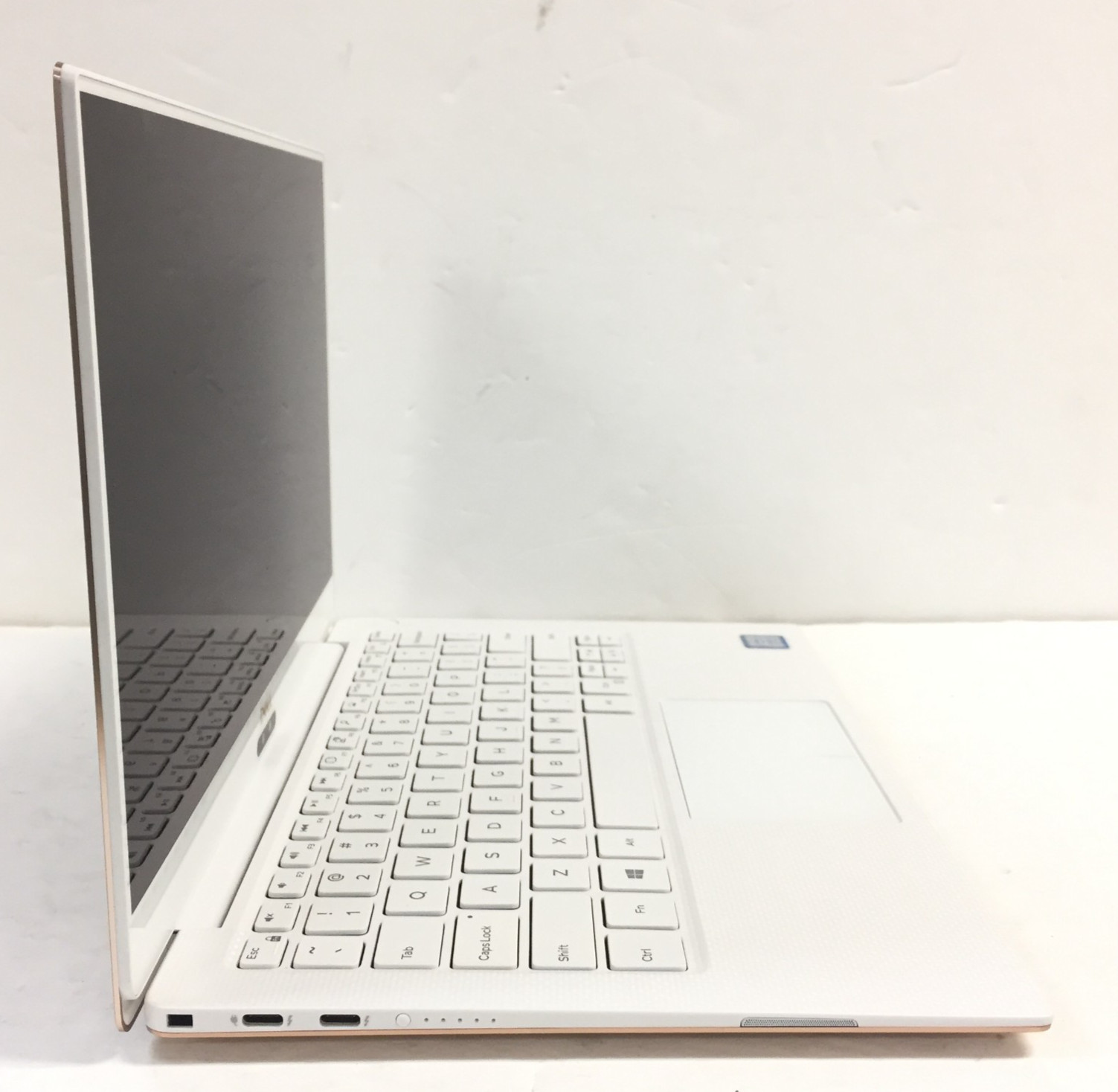Dell XPS 13 9370 XPS9370-7170GLD 13.3″ Touch Laptop/i7-8550U/8GB/256GB SSD/W10 H
