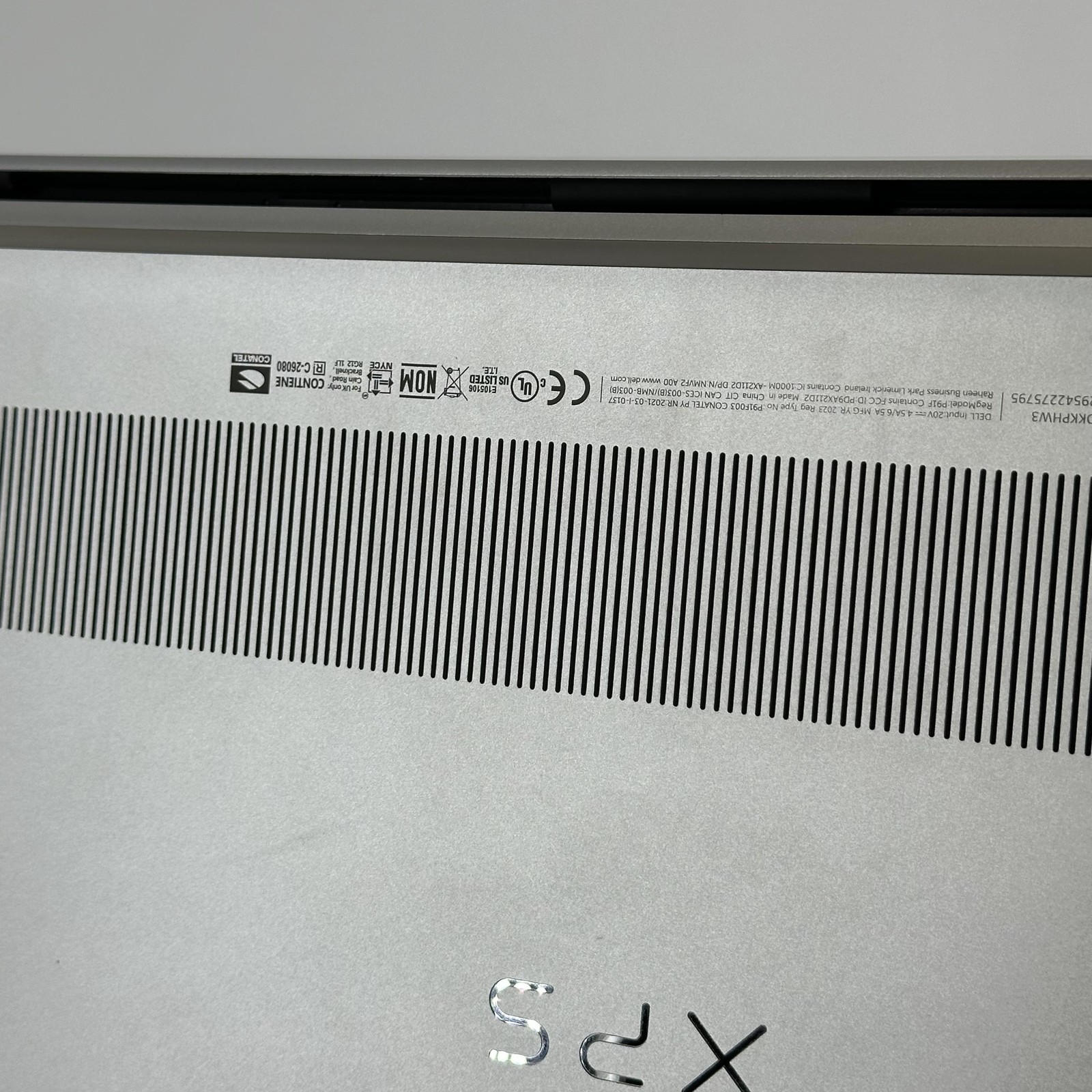 Dell XPS 15 9520 Silver FHD+ 2.5 GHz i9-12900HK 32GB 512GB SSD RTX 3050 Ti