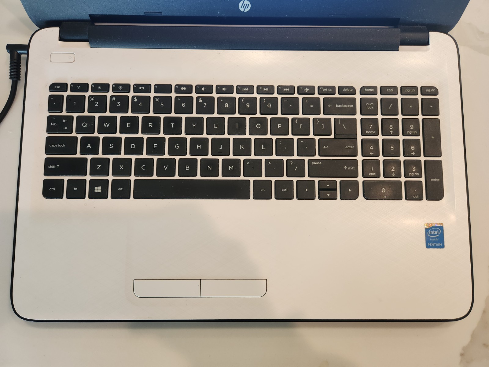 15.5″ HP Notebook 15-r254tu Intel Pentium N3700 1.60GHz 4GB DDR3 932 GB Win10Pro