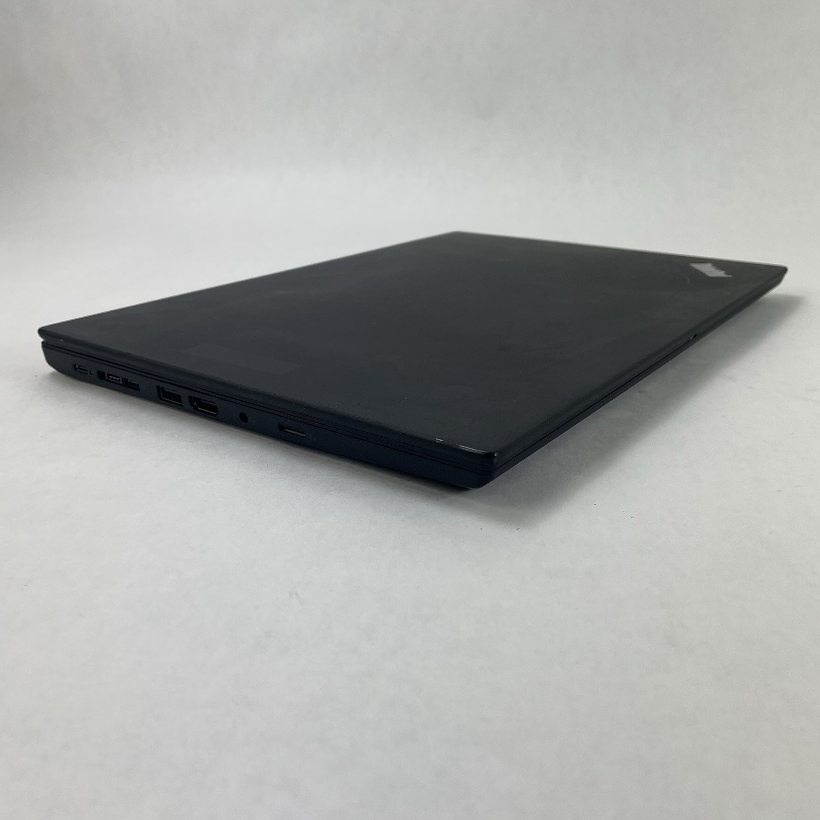 Lenovo ThinkPad T490 14″ i5-8365U 1.60 GHz 8 GB RAM No SSD/OS/AC
