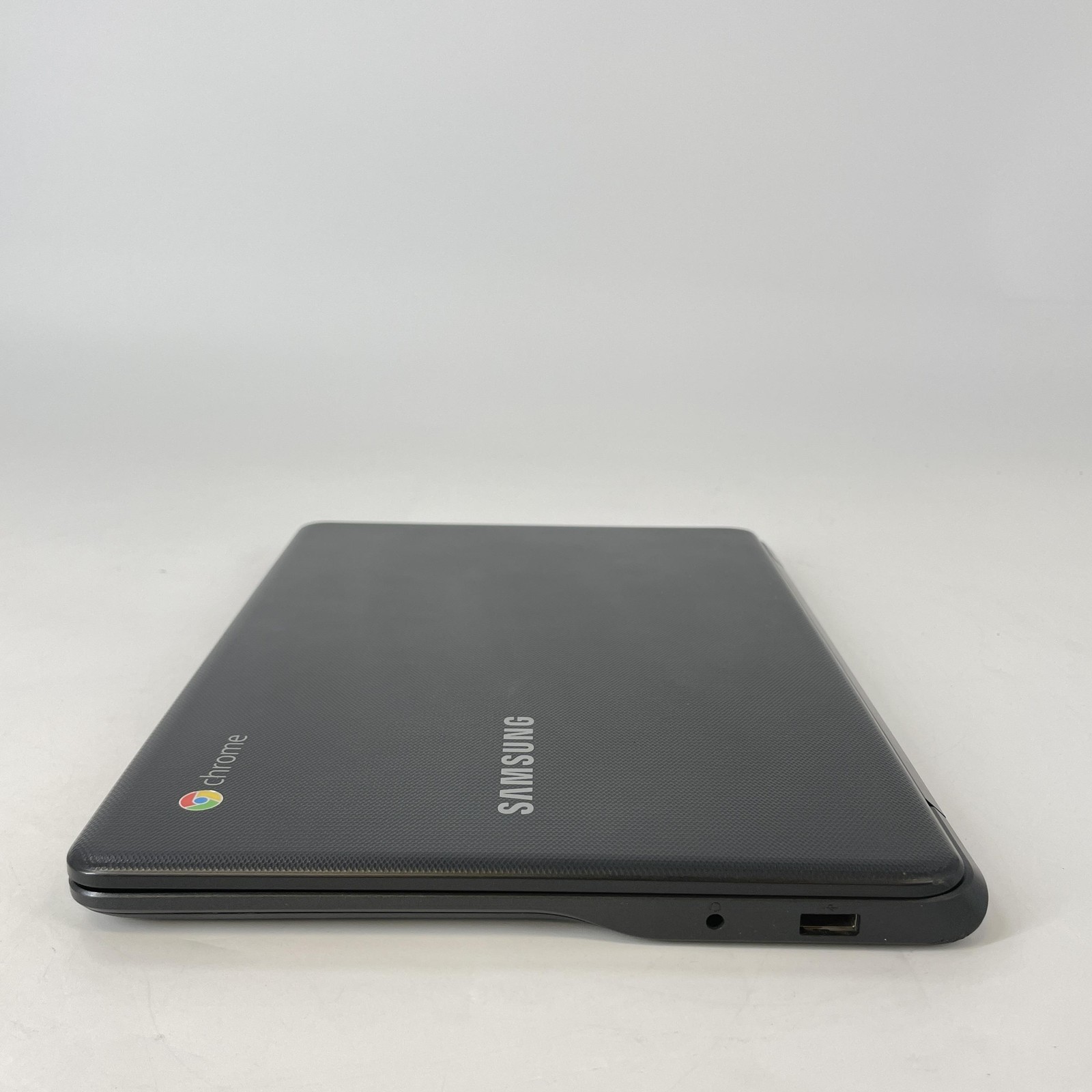Samsung Chromebook 3 XE500C13 11.6 HD 2.5 GHz Intel Celeron 4GB 16GB eMMC Good