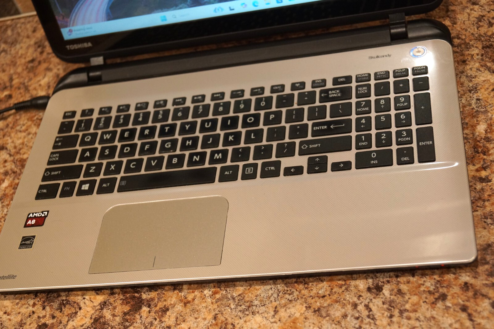 Latest 24H2 WIN 11PRO,Touchscreen Toshiba L55DT-B5144@2.00GHz.8GB RAM,250GB SSD