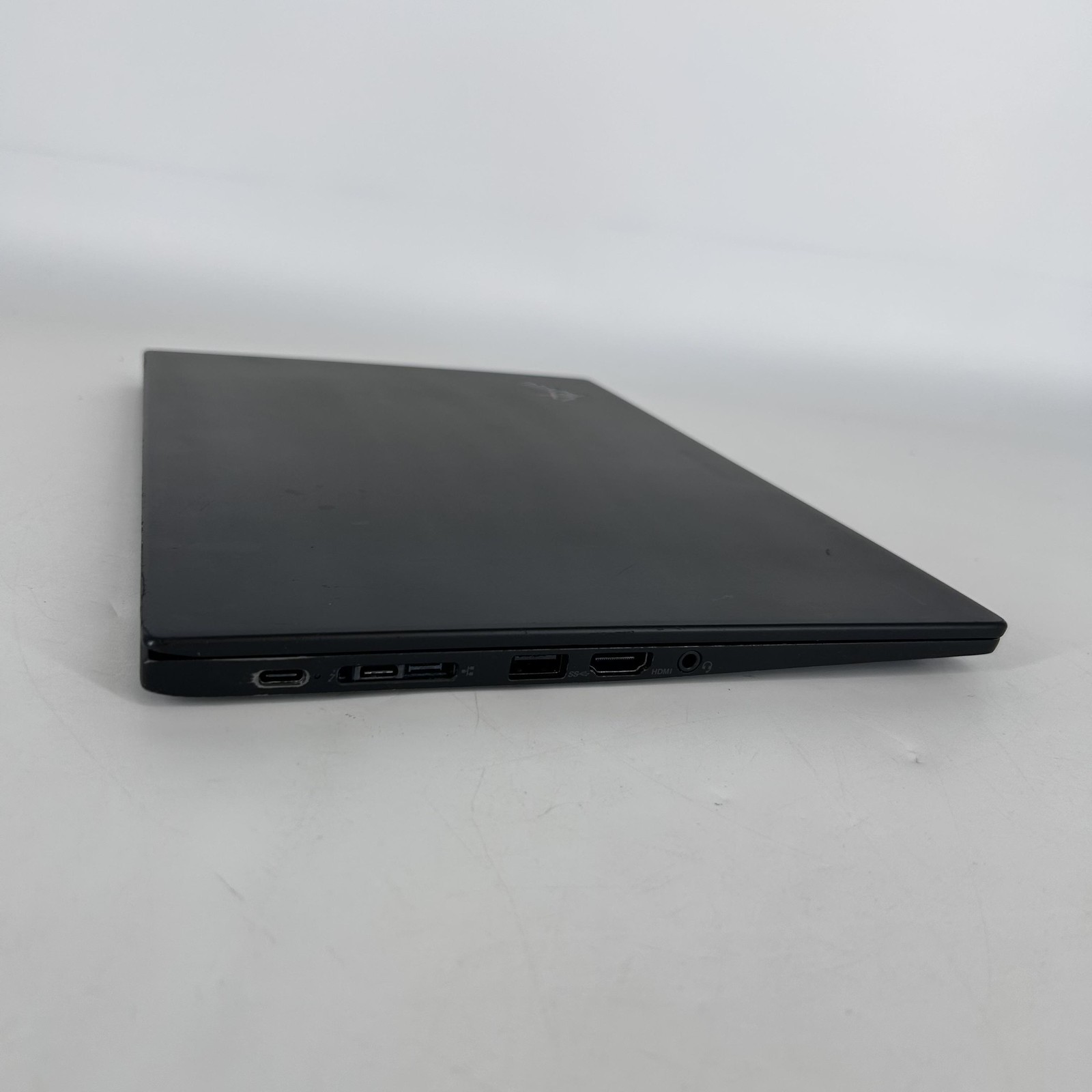 Lenovo ThinkPad X1 Carbon Gen 8 14 FHD i5-10310U 1.70GHz 16GB 512GB WHITE SPOTS