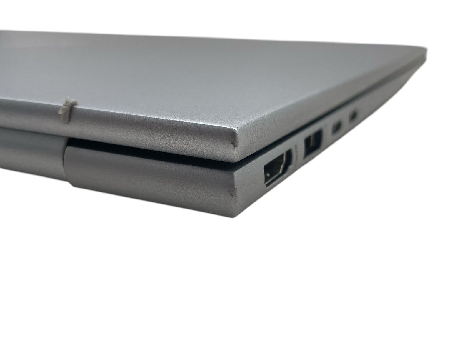 HP ZBOOK FIREFLY G10 14″ RYZEN 7 PRO 7840HS 16GB 512GB SSD–GRADE D