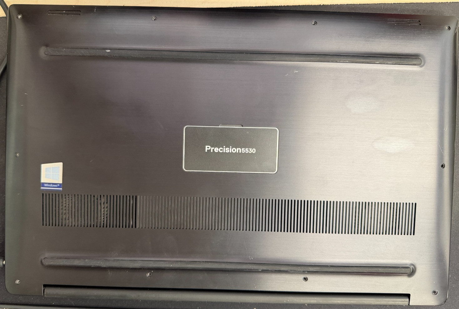 Dell Precision 5530 i9-8950HK 16GB RAM 256GB SSD Quadro P2000 Win11 Pro READ