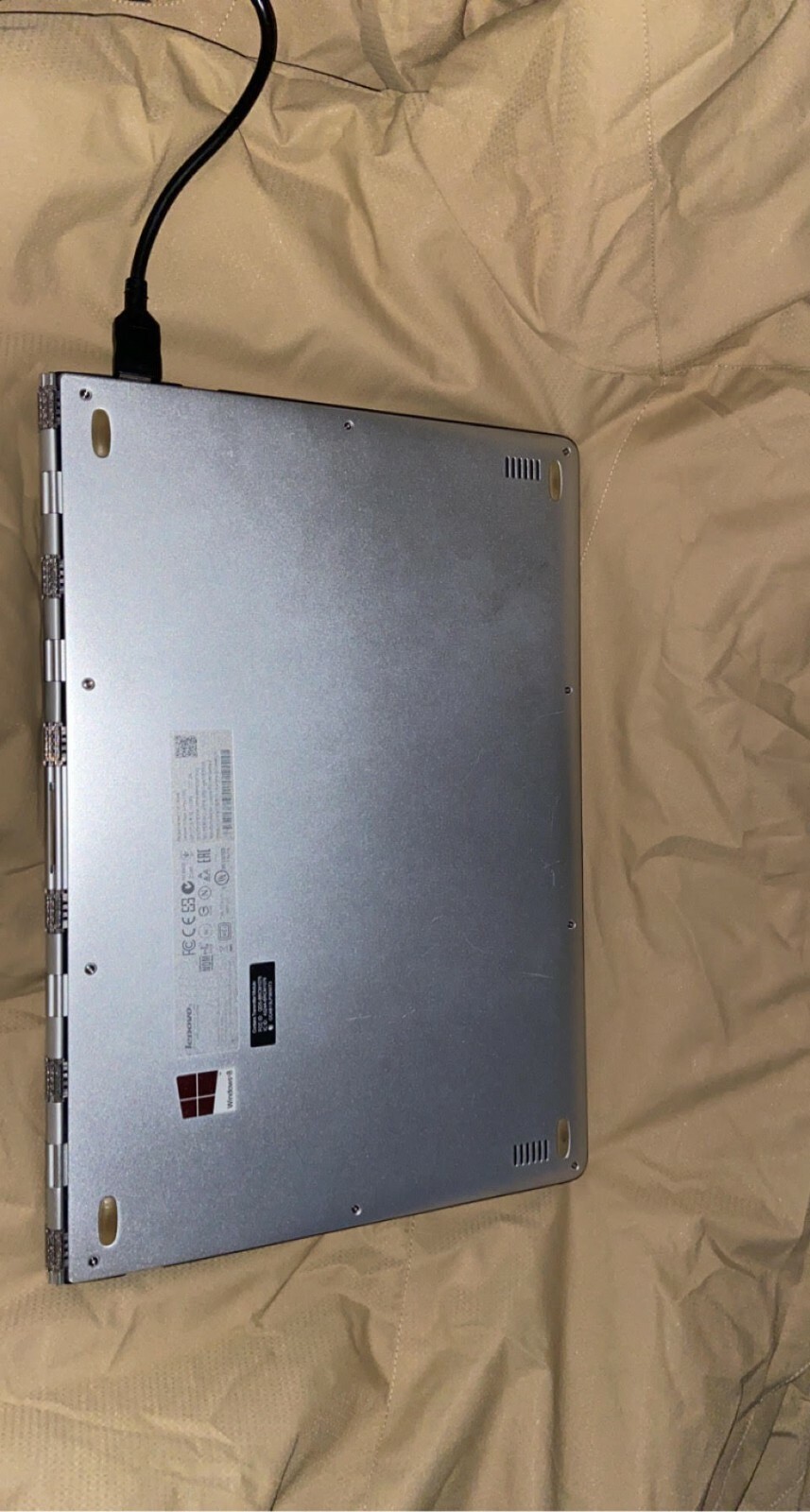 Lenovo Yoga 3 Pro 1370 13.3″ QHD+ Touch Laptop M-5Y71 8GB RAM 256GB SSD Win10 hm