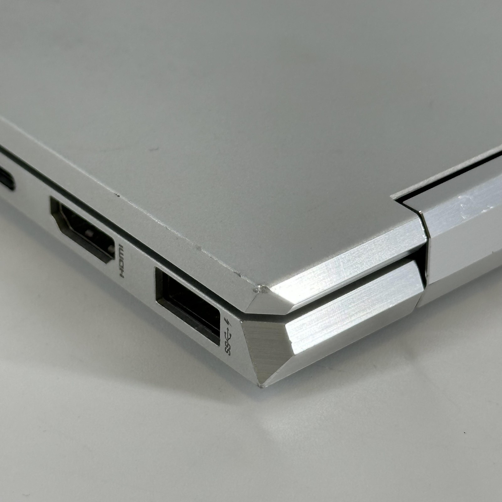 HP Elitebook x360 1040 G8 14 FHD TOUCH i7-1185G7 3.00GHz 16GB 512GB BENT FRAME