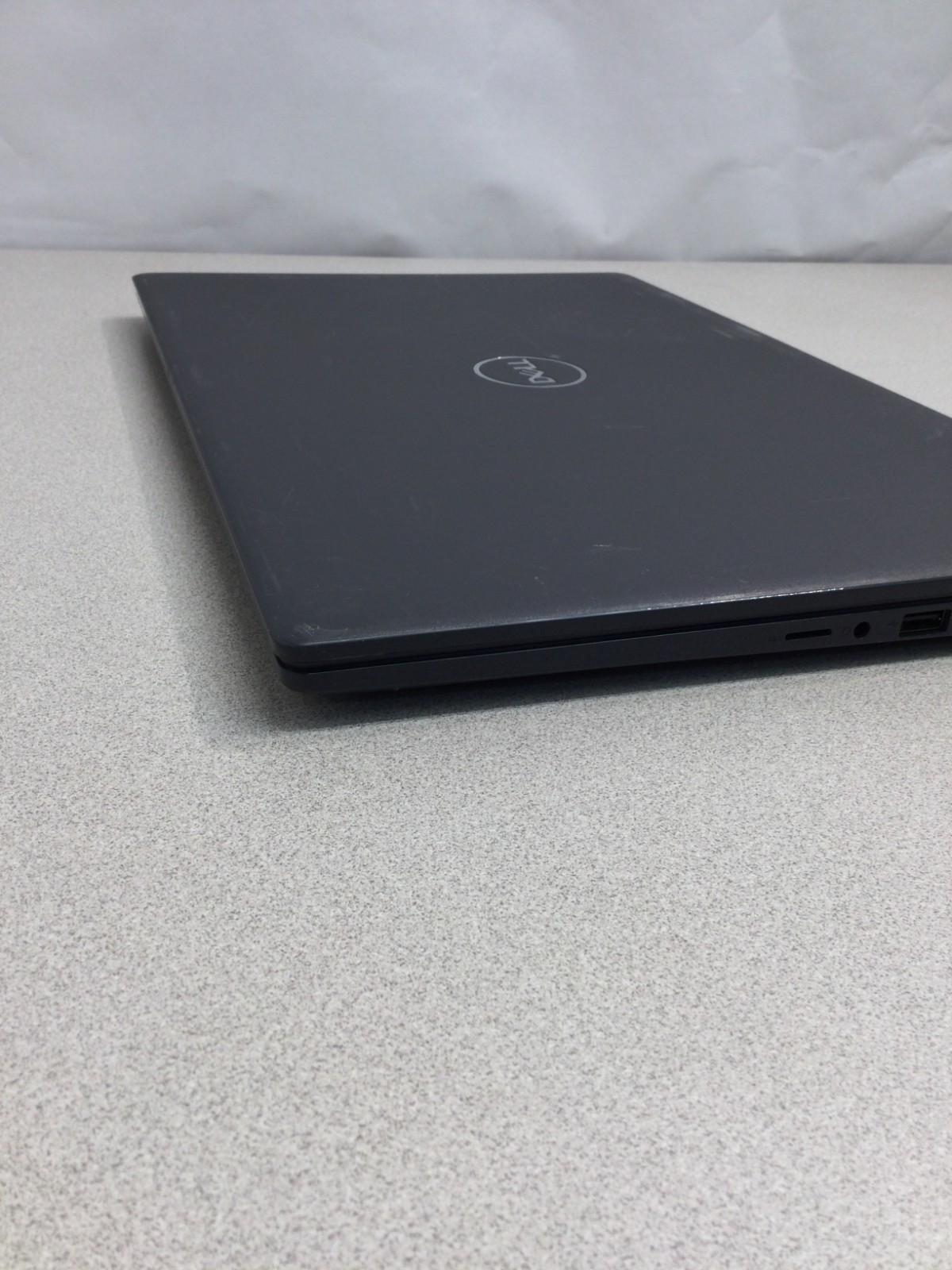 DELL LATITUDE 3510 15″ Intel Core i5 10310U 1.60GHz 8GB RAM 256GB SSD WIN 11PRO