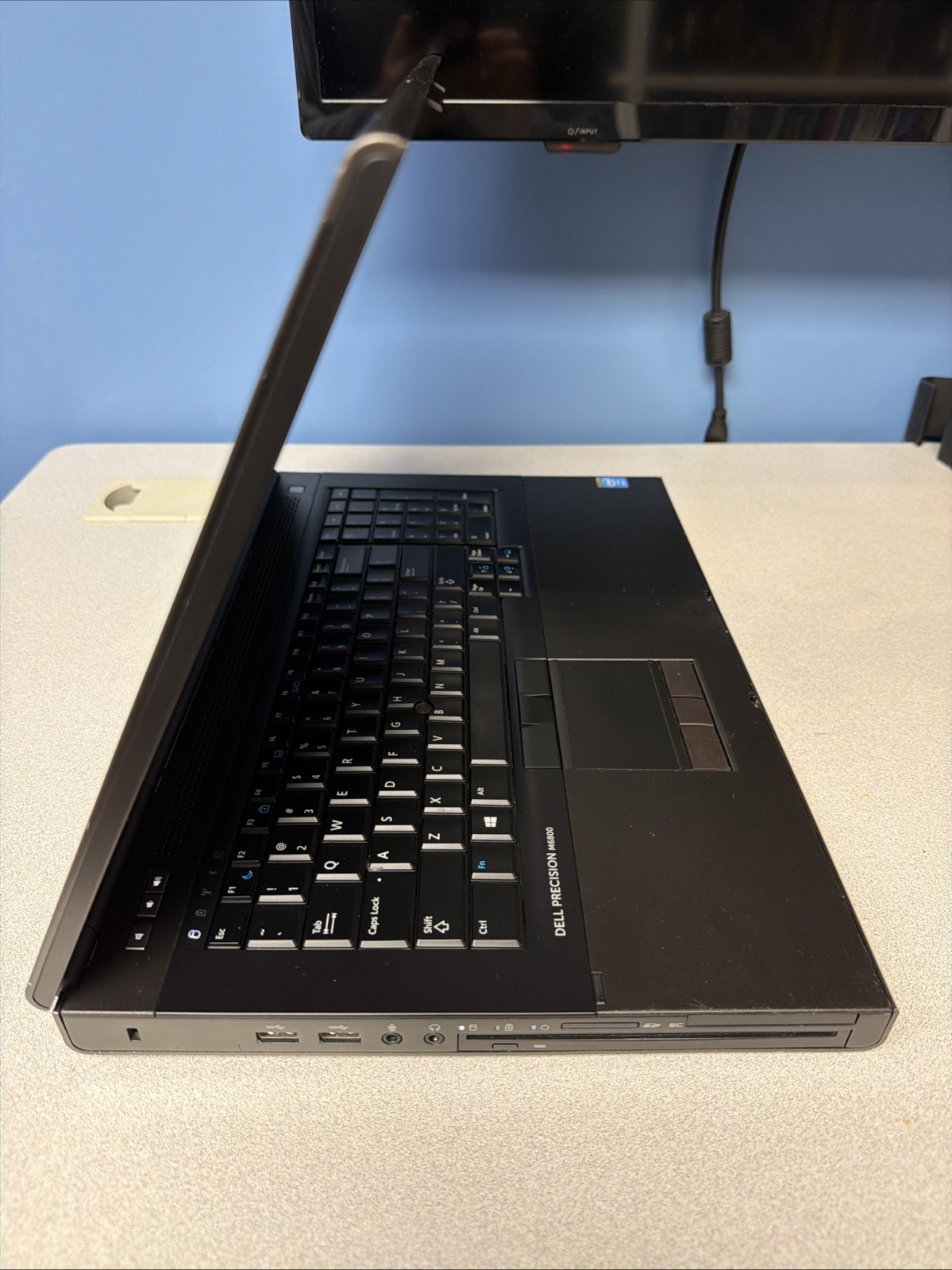 Dell Precision M6800 Quad Core i7-4800QM 2.7GHz 16GB 256GB SSD NVidia K4000M