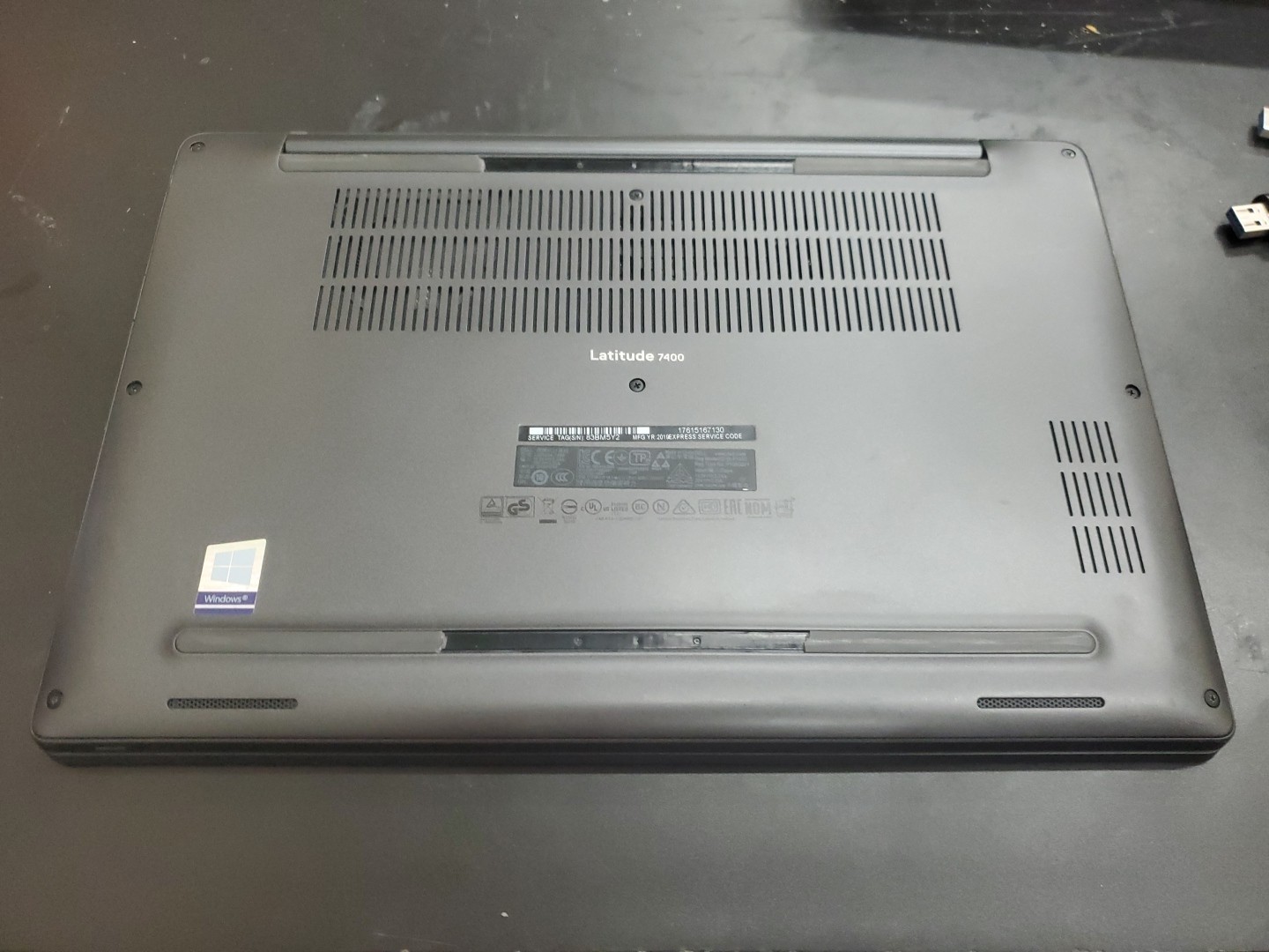 Dell Latitude 7400 14″ i5-8365U 8GB 256gb SSD Laptop W11P 123125-1
