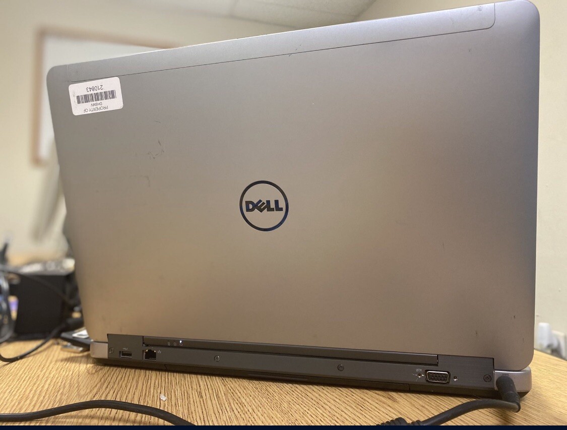 Dell Precision M2800 Laptop 2.7GHz i5-4310M 8GB 256GB SSD Webcam DVDRW