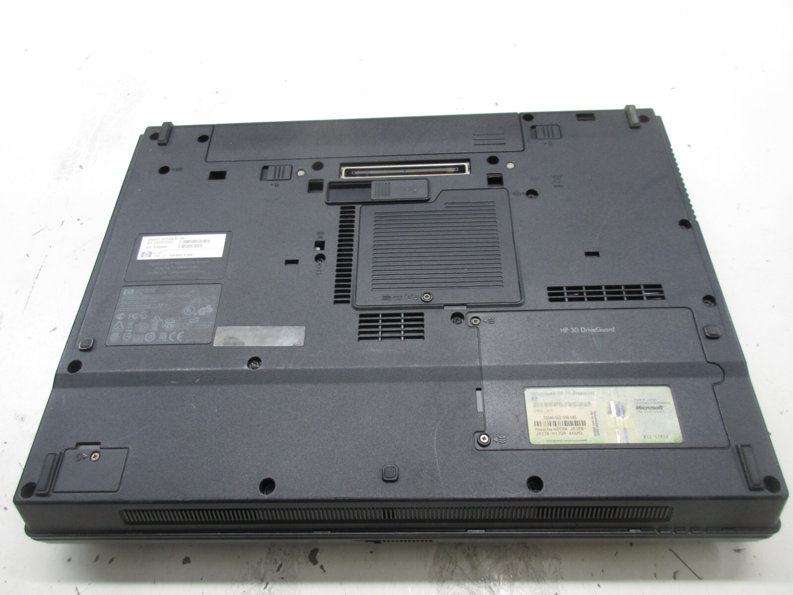 HP Compaq 6710b RJ460AV Intel Core 2 Duo T7250 2000MHz 4GB NO HDD