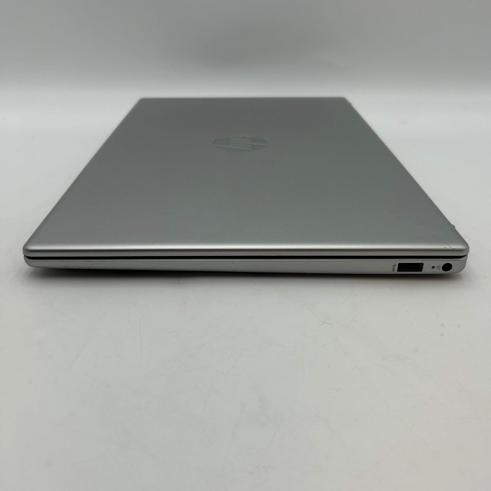 HP 15.6″ Laptop AMD Ryzen 3 7320U 8GB RAM 256GB SSD 15-FC0399NR