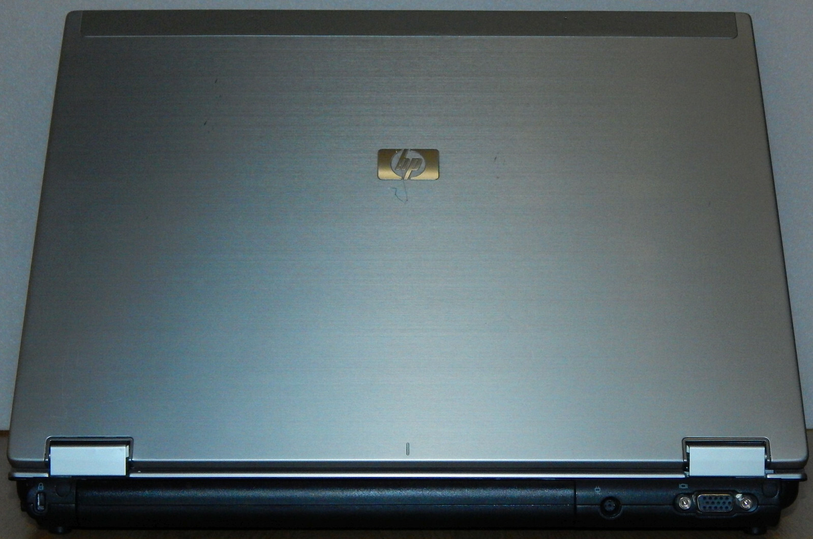 14.1″ Laptop Notebook HP EliteBook 6930p 2x 2.4GHz P8600 250GB 2GB Win XP WiFi