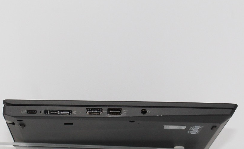 Lenovo ThinkPad T14s G1 i7 10610U @ 1.8 GHz 256 GB 16 GB FHD Windows 11 Pro