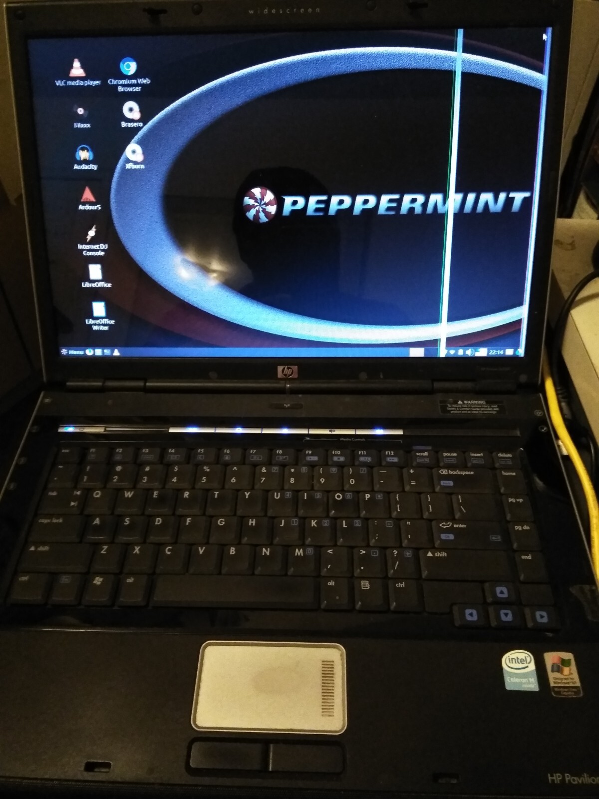HP Pavilion dv5000 Intel Celeron 1.46 ghz 2gig ran for parts/not working
