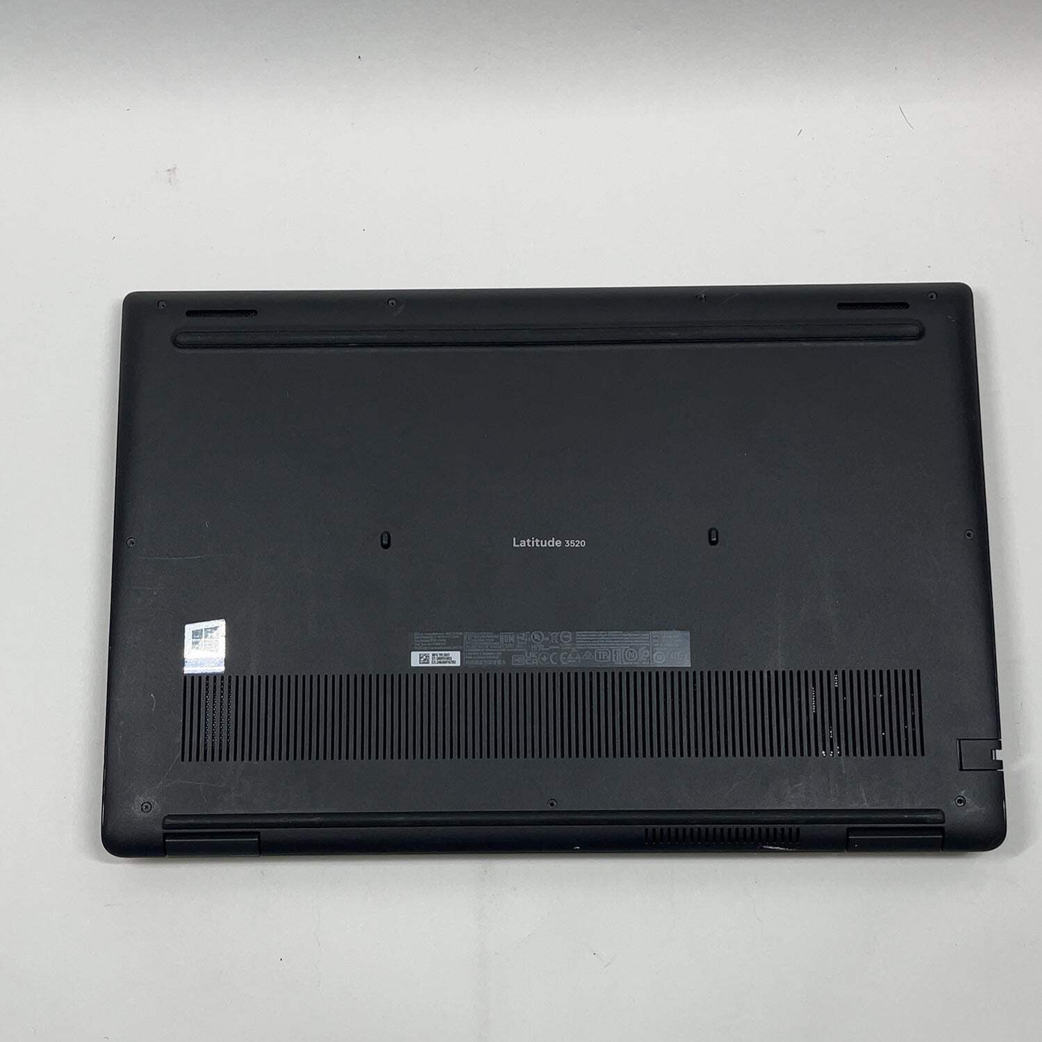 Dell Latitude 3520 15.6″ i5-1135G7 2.4GHz 16GB RAM 1TB SSD