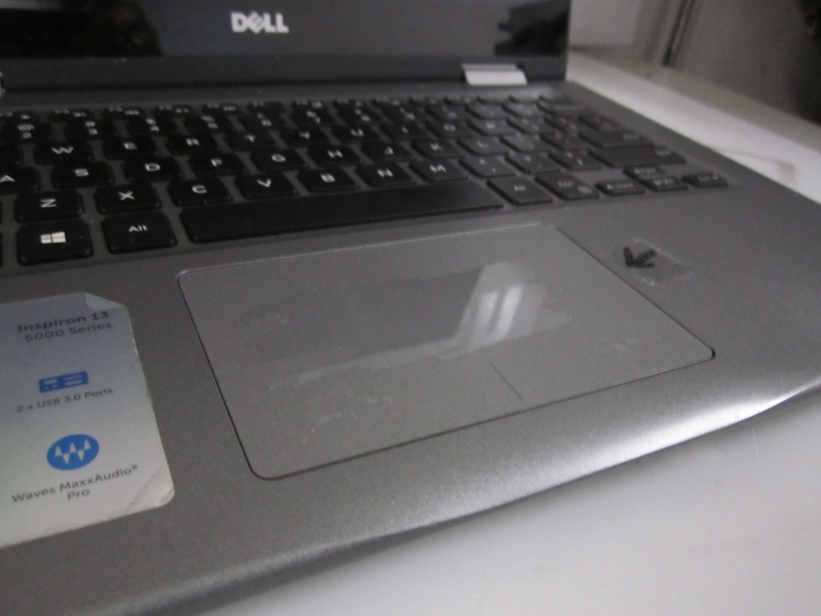 Dell Inspiron 15 5368 i5-6200U 16GB 2.30GHZ 256GB SSD LAPTOP + AC NOOS